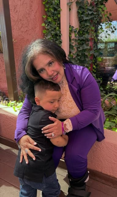 Cyndi Alvarez Pena gallery photo 77